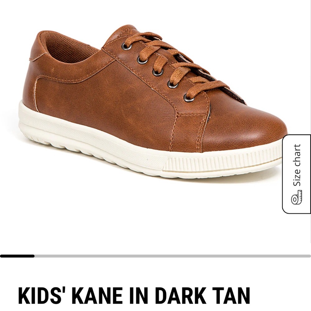 Deer Stags Boys Shoes. Size 4.5